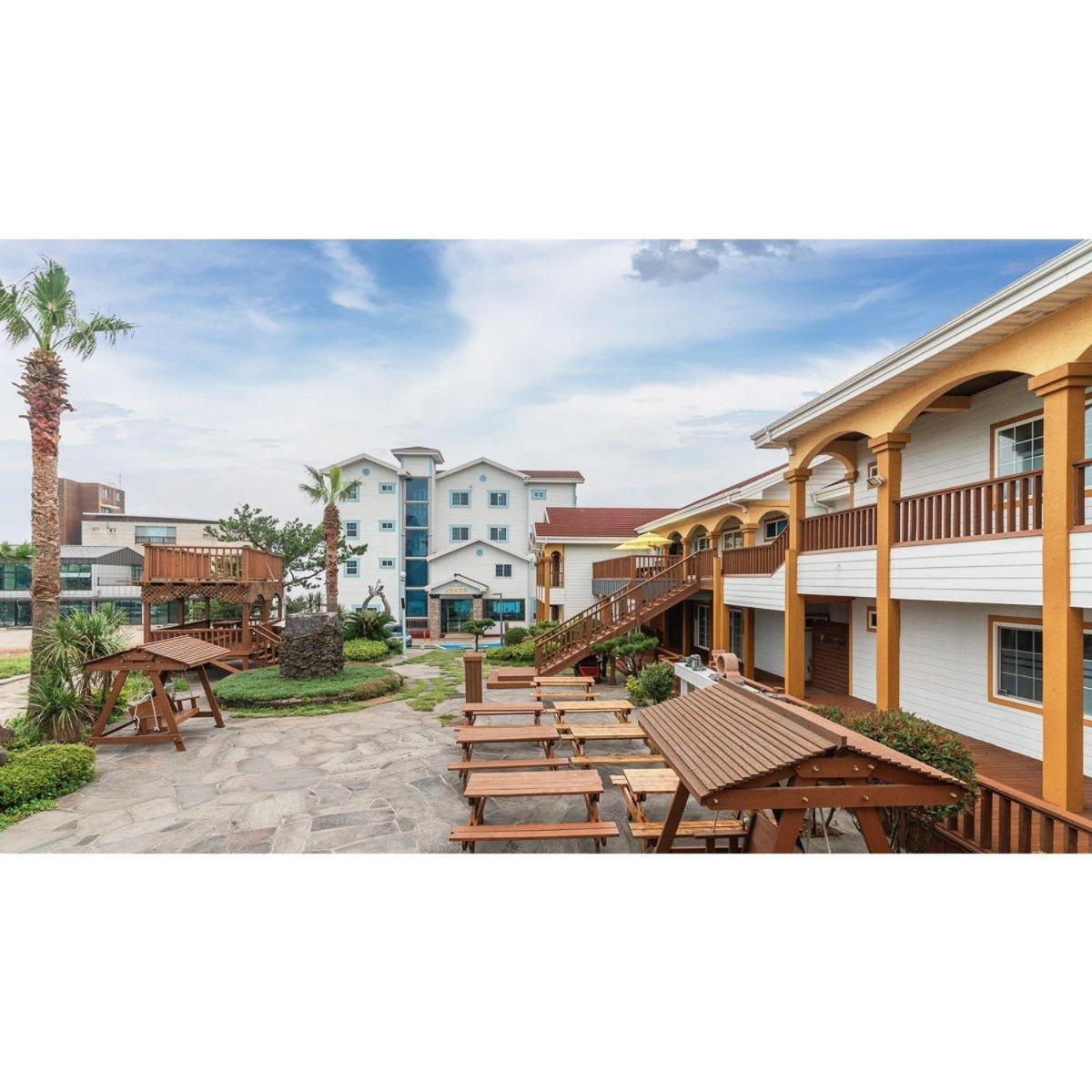 Grim Resort Чеджу Екстериор снимка